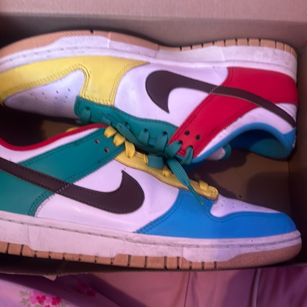 Dunk Low SE 'Free.99 - White'